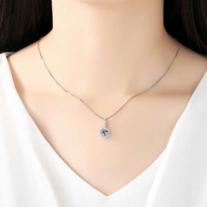 Luxurious Round Colored Gemstone Pendant Necklace