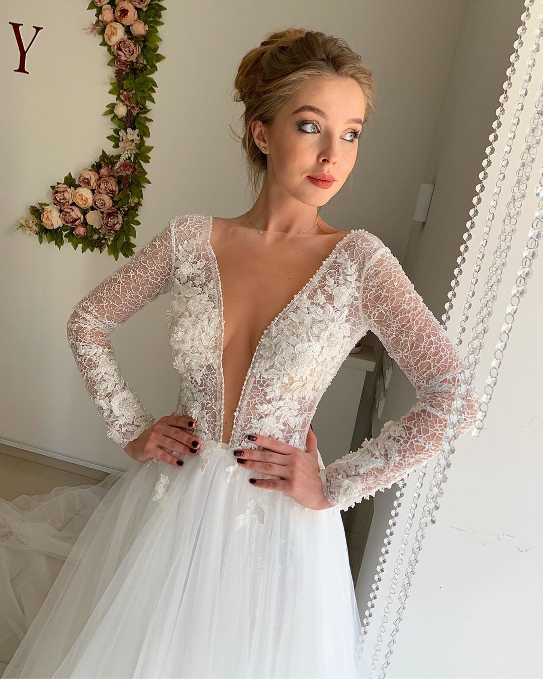Elegant Long Sleeves V Neck Tulle Applique Lace Tulle A Line Open Back Wedding Dresses - YESBABYONLINE