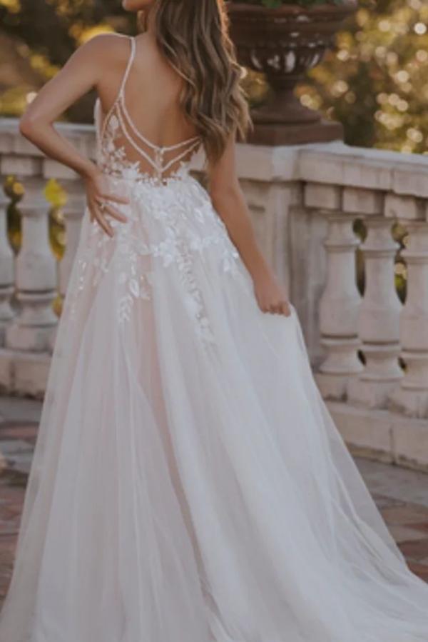 Long A-line V-Neck Spaghetti Straps Sleeveless Lace Tulle Open Back Wedding Dresses