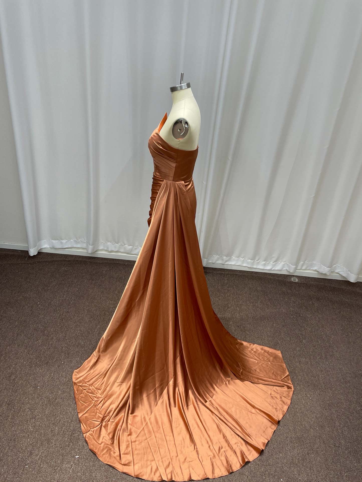 Long Sleeveless Satin Mermaid Formal Prom Dresses with Side Train