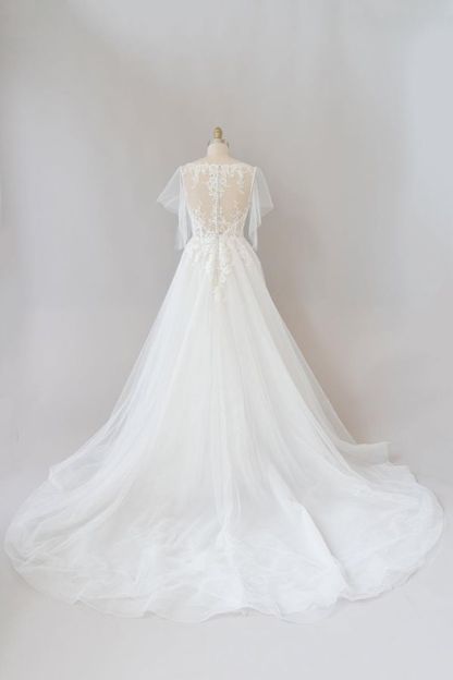 Long A-line Appliques Lace Tulle Wedding Dress with Sleeves-Yesbabyonline