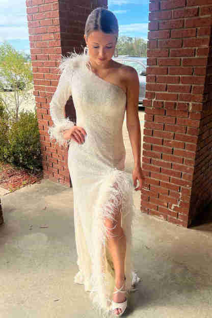 One-Shoulder Black Feathers Long Prom Dress with Slit