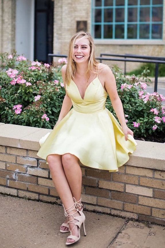 Spaghetti Straps Short Yellow Homecoming Dress