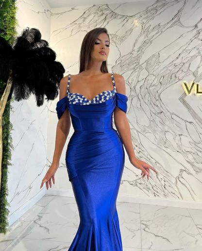 Spaghetti-Straps Sweetheart Mermaid Evening Dress with Sequins Online