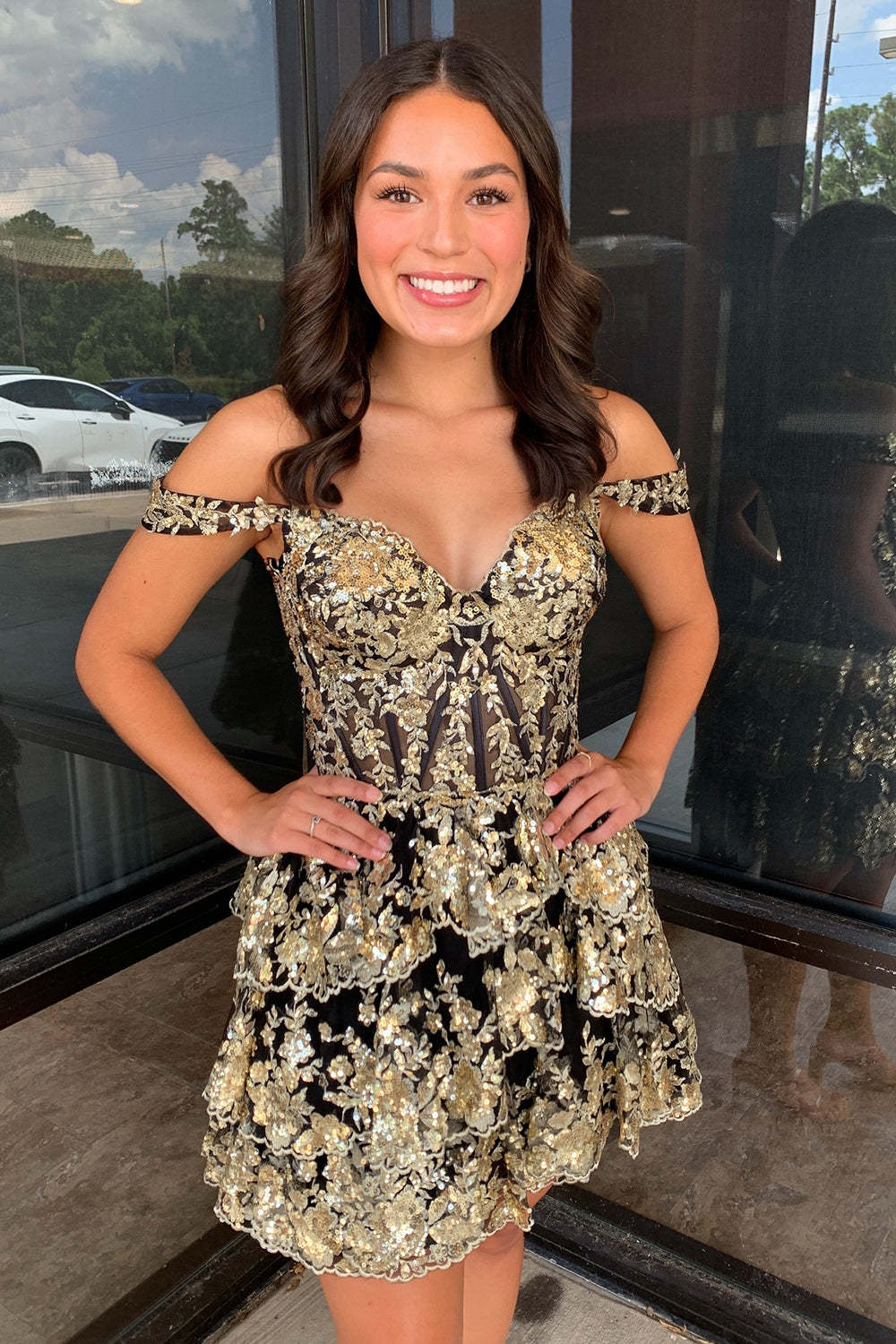 Sparkly A-Line Black Tiered Short Homecoming Prom Dress with Lace