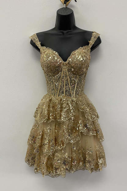 Sparkly A-Line Black Tiered Short Homecoming Prom Dress with Lace