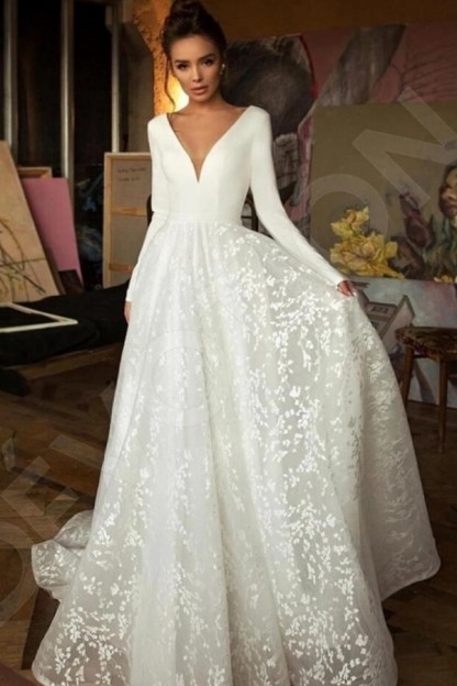 Glamorous Long Sleeve V-Neck Wedding Dress With Lace Appliques
