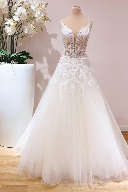 Chicloth A-Line Lace Appliques Wedding Dress Tulle Bridal Gown