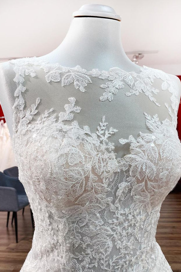 Chicloth Graceful Jewel Tulle Ivory A-Line Wedding Dresses With Lace Appliques