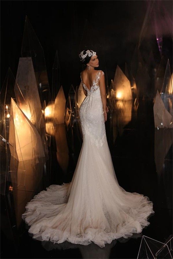 Chicloth Cap Sleeveless Wedding Dress Mermaid Lace V-Neck