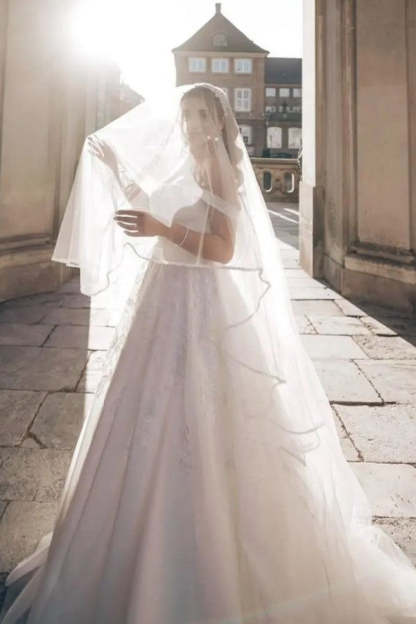 Chicloth Off-the-Shoulder White Wedding Dress Princess Zipper Back