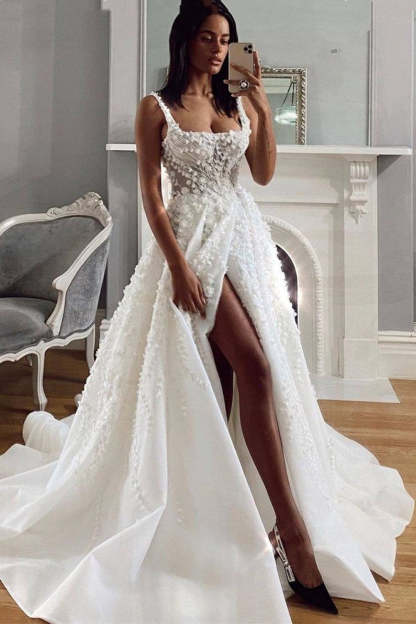 Chicloth Straps Sleeveless Wedding Dress Split With Appliques