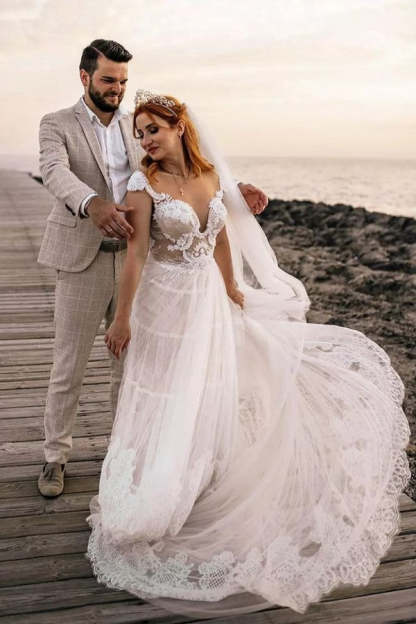 Chicloth Cap Sleeves Tulle Summer Wedding Dress With Lace