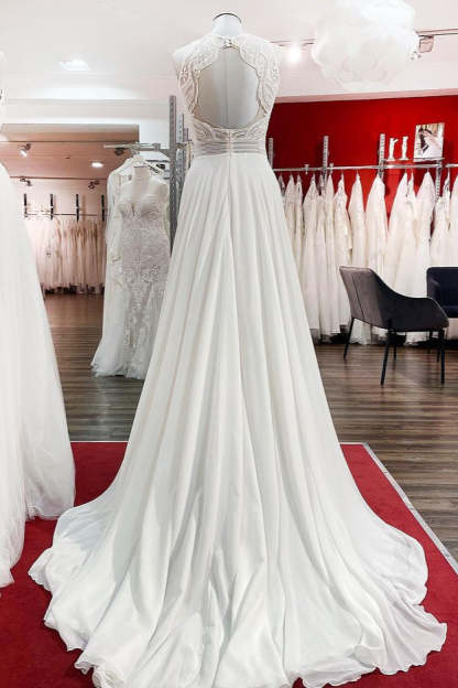 Chicloth Chiffon Jewel Ruffles Appliques A-Line Wedding Dresses