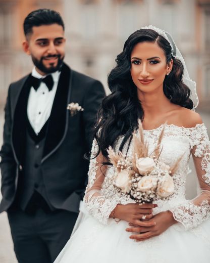 Chicloth Long Sleeves Ball Gown Wedding Dress Off-the-Shoulder With Appliques