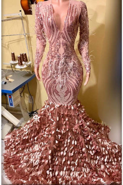Chicloth Pink Mermaid Prom Dress Long Sleeves V-Neck With Leaf Pattern Bottom