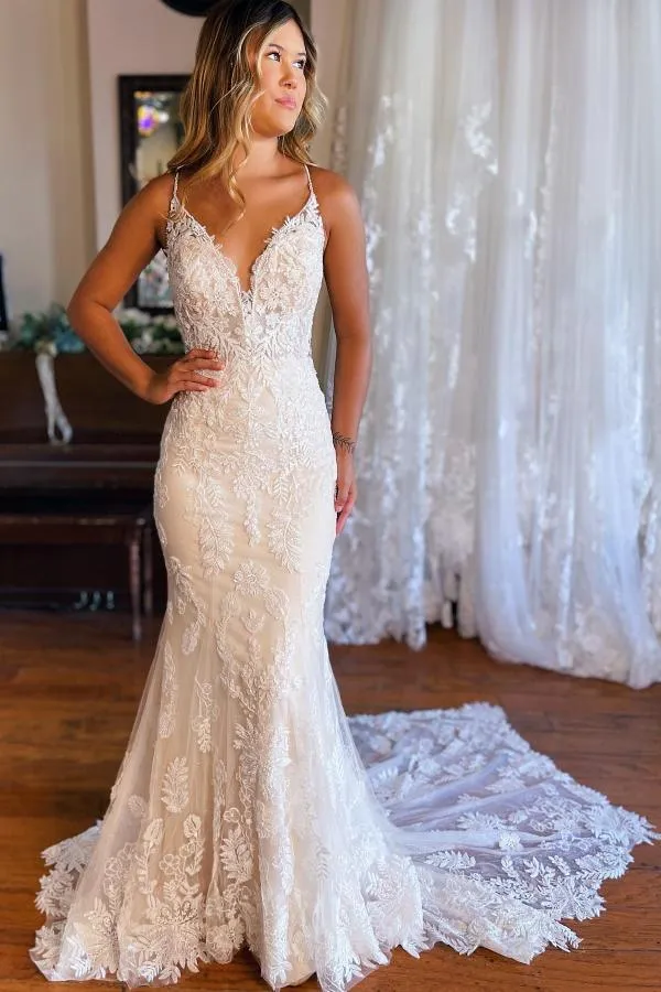 Elegant Sleeveless Floral Mermaid Bridal Gown V-neck Wedding Dress