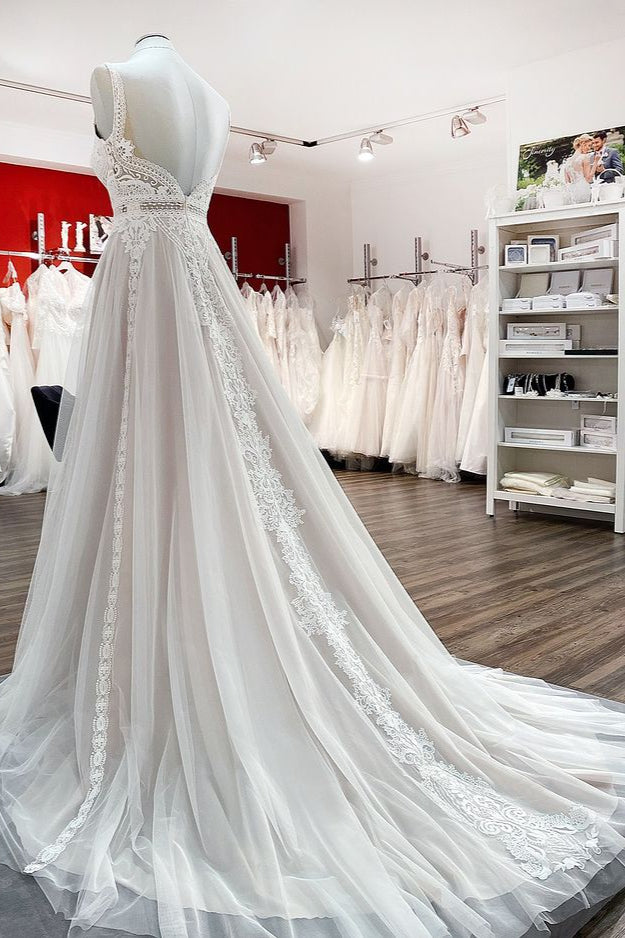 Chicloth Simply Sleeveless White Tulle Lace Ruffles A-Line Wedding Dresses Long
