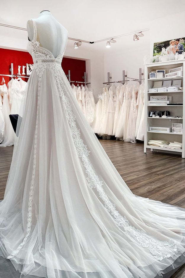 Chicloth Simply Sleeveless White Tulle Lace Ruffles A-Line Wedding Dresses Long