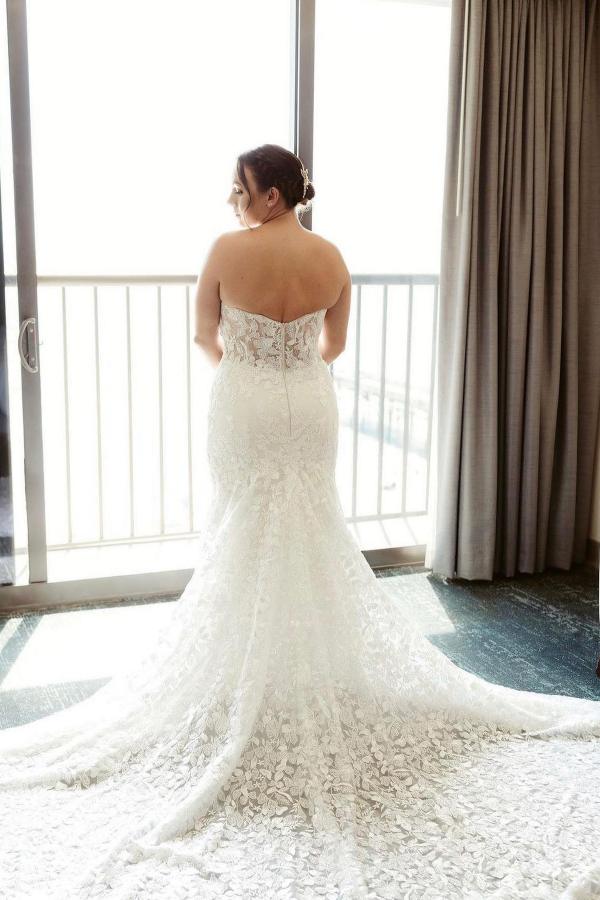 Chicloth White Strapless Wedding Dresses Mermaid Lace Appliques