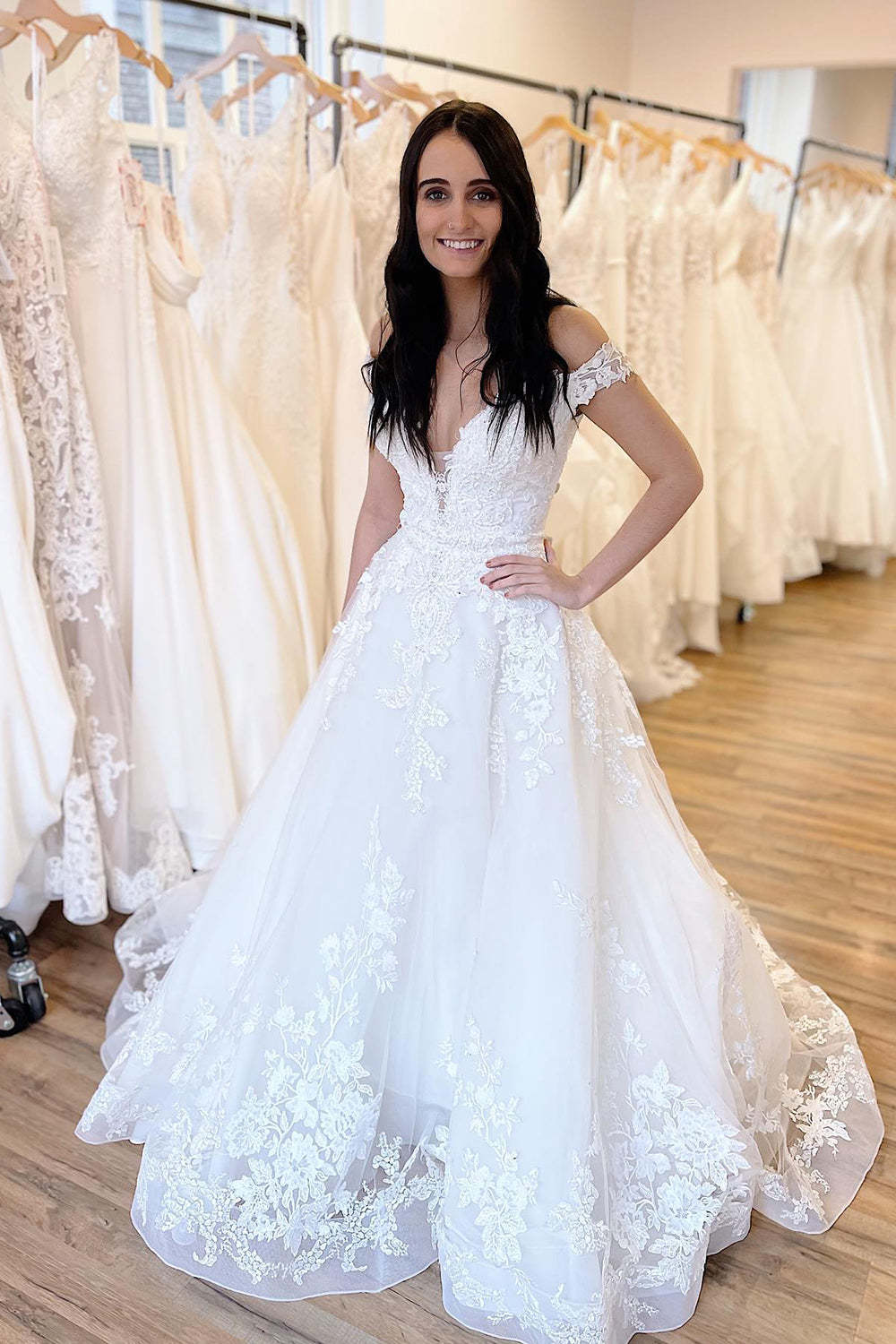 Chicloth Off-the-Shoulder Wedding Dress White White Princess Long