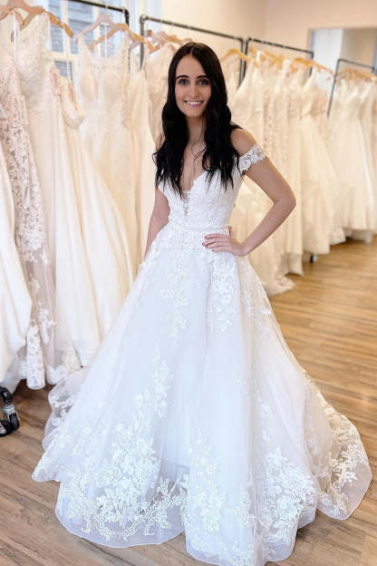 Chicloth Off-the-Shoulder Wedding Dress White White Princess Long