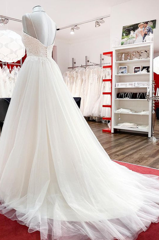 Chicloth Gorgeous Spaghetti Straps Tulle Ivory Lace Wedding Dresses