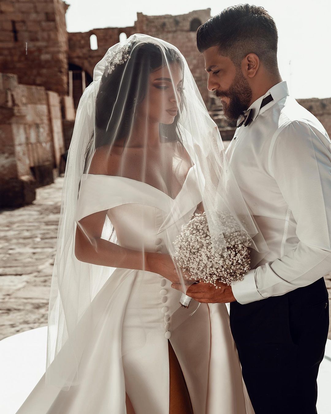 Chicloth Long Sleeves Wedding Dress Off-the-Shoulder With Slit