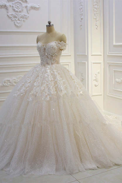 Chicloth Luxury Ball Gown Strapless Tulle Wedding Dress Lace Appliques Sleeveless Sequined Bridal Gowns On Sale