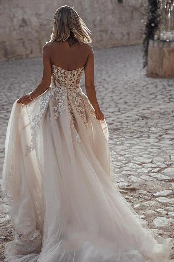 Simple White Sweetheart Boho Summer Beach Wedding Dress