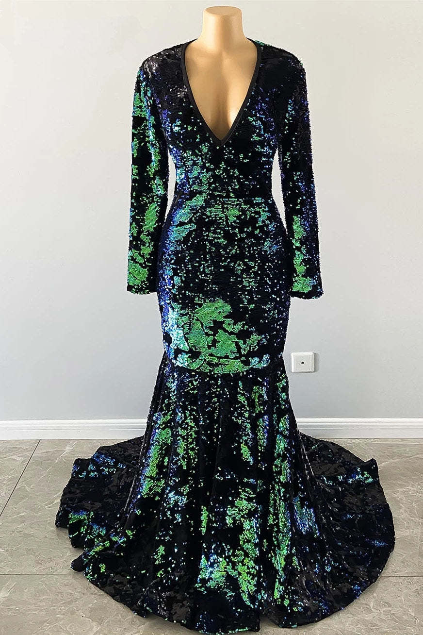 Chicloth Long Sleeves Velvet Prom Dress Green V-Neck