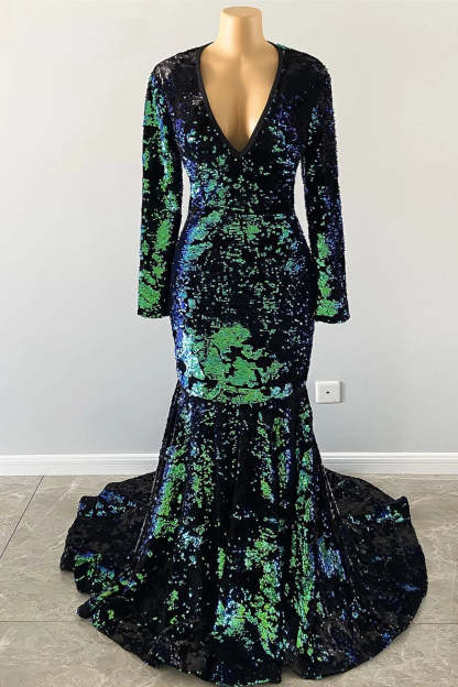 Chicloth Long Sleeves Velvet Prom Dress Green V-Neck