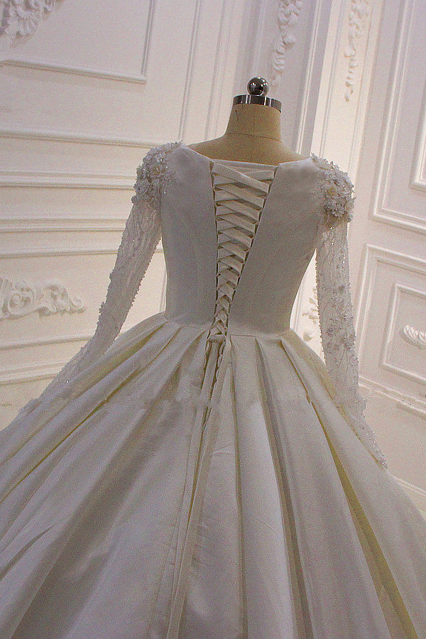 Chicloth Ball Gown Satin Long Sleeves Wedding dress Jewel Ruffles Flowers Bedaings Bridal Gowns On sale