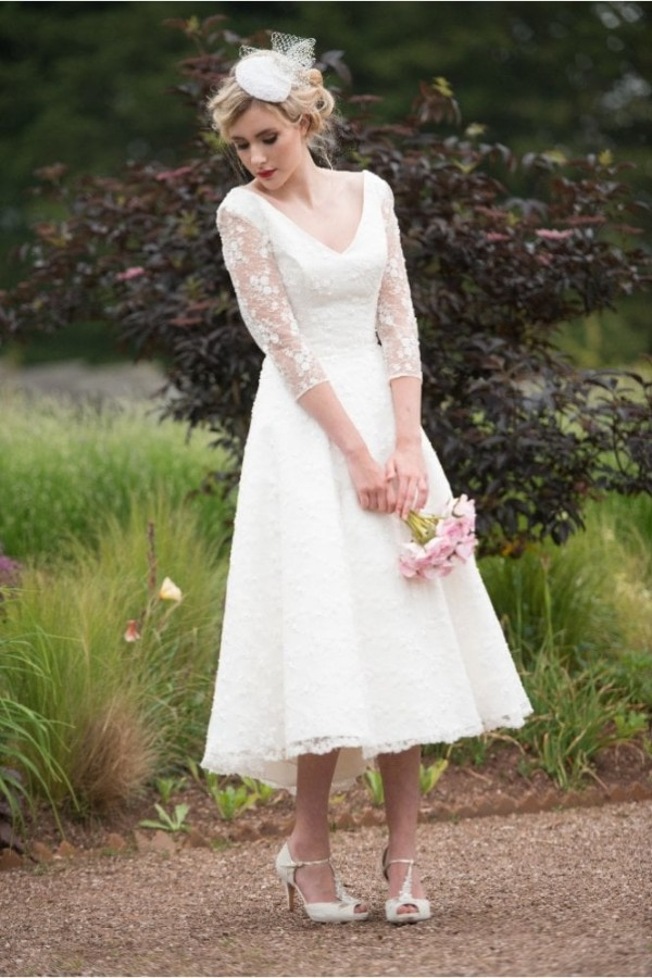 Gorgeous White 3/4 Sleeve V-Neck Short Garden Wedding Dress