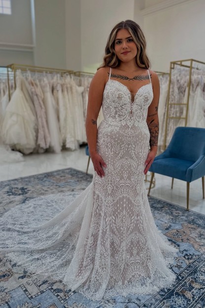 Unique Spaghetti Straps Appliques Lace Mermaid Wedding Dresses