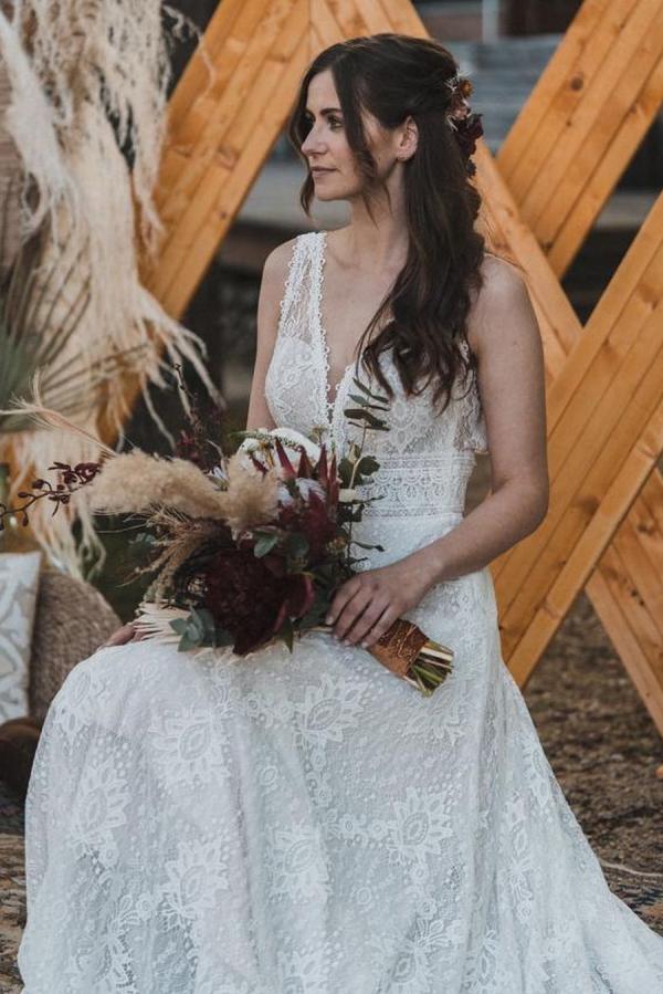 Chicloth V-Neck Sleeveless Lace Wedding Dress Open Back Beach Bridal Wear