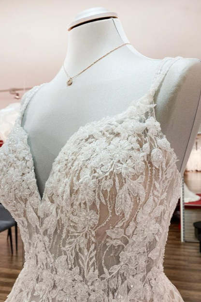 Chicloth Elegant V Neck Ivory Sleeveless Ruffles A-Line Wedding Dresses