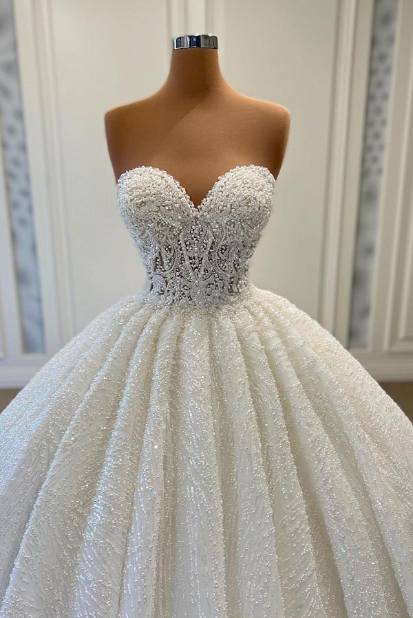 Chicloth Sweetheart Ball Gown Wedding Dress Lace With Pearls