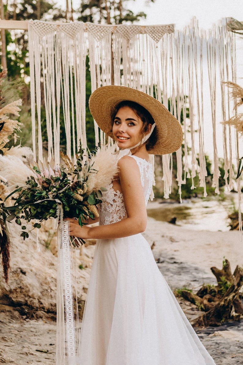 Boho tulle white beach sleeveless long flowy wedding dress