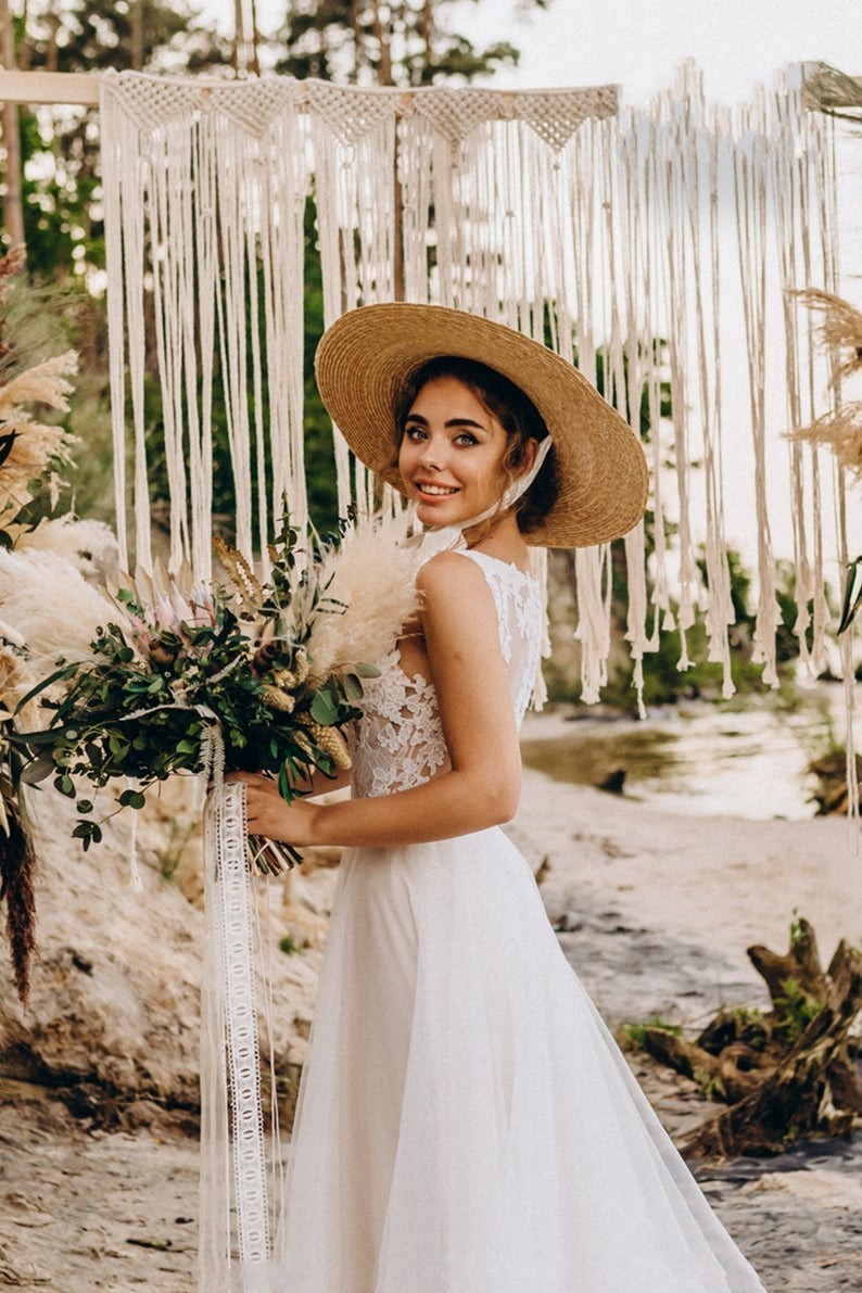 Boho tulle white beach sleeveless long flowy wedding dress