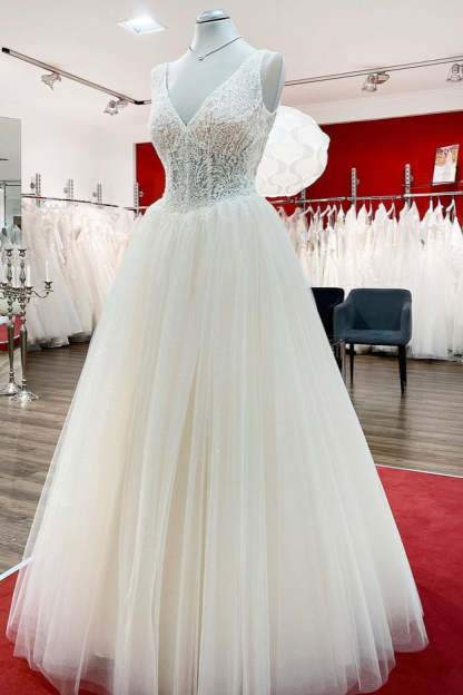 Chicloth Simple Ivory Tulle Lace Ruffles A-Line Wedding Dresses