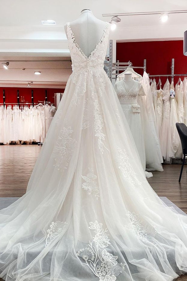 Chicloth Simple Tulle Lace V Neck Appliques A-Line Wedding Dresses Long