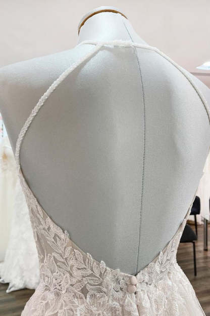 Chicloth Gorgeous Halter Sleeveless Tulle Ivory Wedding Dresses With Lace
