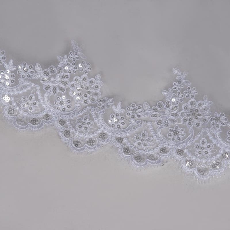 3M Lace Edge Chapel Long with Comb Wedding Veils | Bridelily - wedding veils