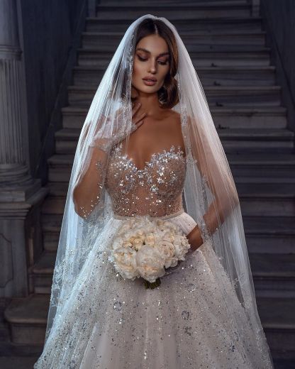 Chicloth Sweetheart Sleeveless Princess Wedding Dress Shinning With Crystals