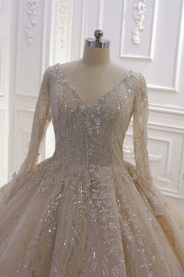 Chicloth Gorgeous Ball Gown V-neck Wedding Dress Long Sleeves Applqiues Sequined Bridal Gowns Online