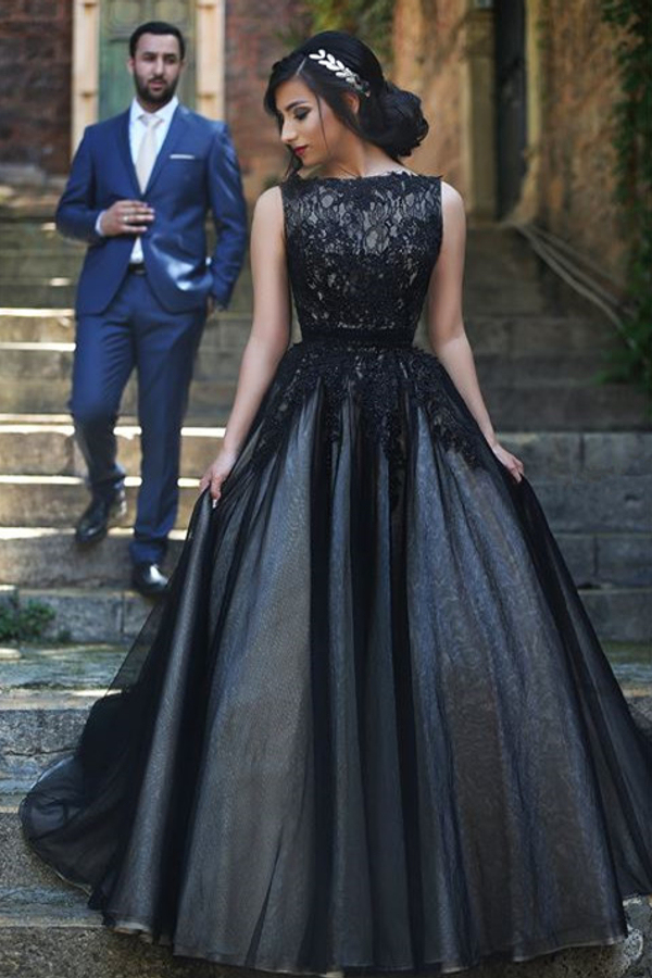 Popular A-Line Black Lace Long Prom Dress for Formal Occasions