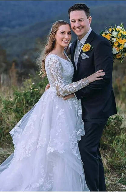 Chicloth Long Sleeves V-Neck Wedding Dress Ruffles With Lace Appliques