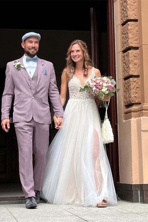 Chicloth V-Neck Sleeveless Wedding Dress Tulle Slit With Lace Appliques