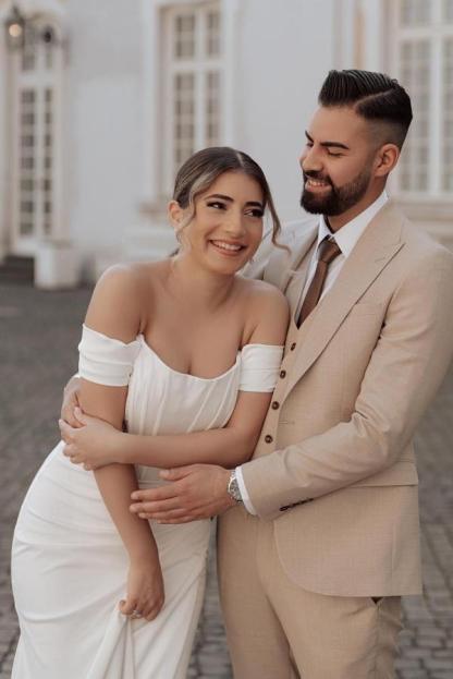 Chicloth Off-the-Shoulder White Wedding Dress Mermaid With Slit